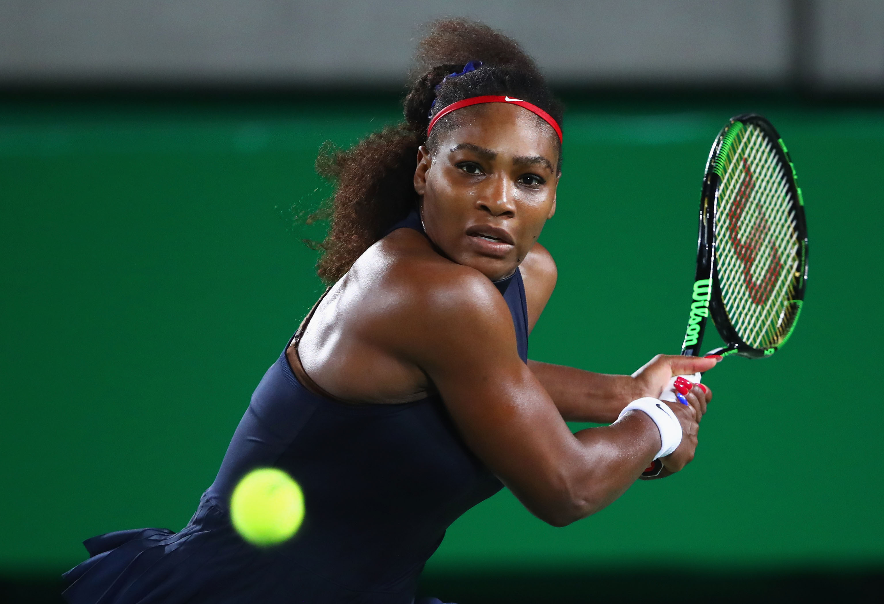 Back-to-2015-the-hilarious-moment-of-Serena-Williams-and-her-espresso--93-52.jpg