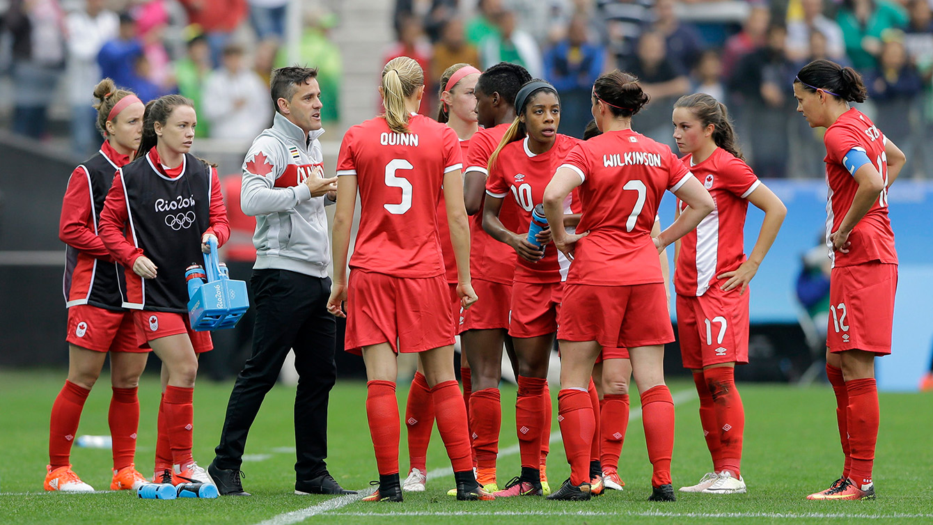Canada-Soccer-announced-the-special-advanced-education-for-Canadian-female-coaches-25-15.jpg
