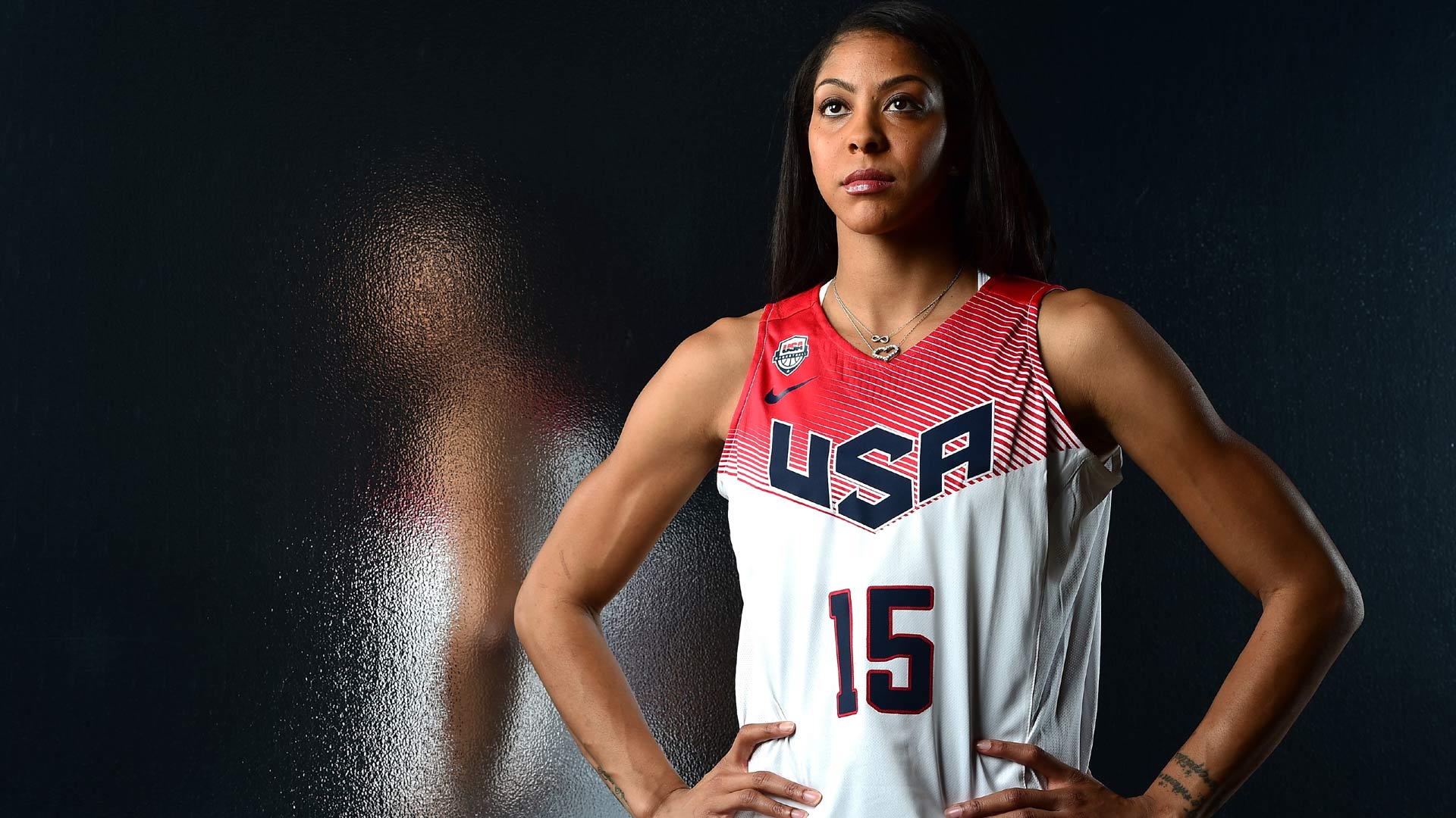 Candace-Parker-is-again-doing-her-best-to-make-her-team-the-winner--27-34.jpg