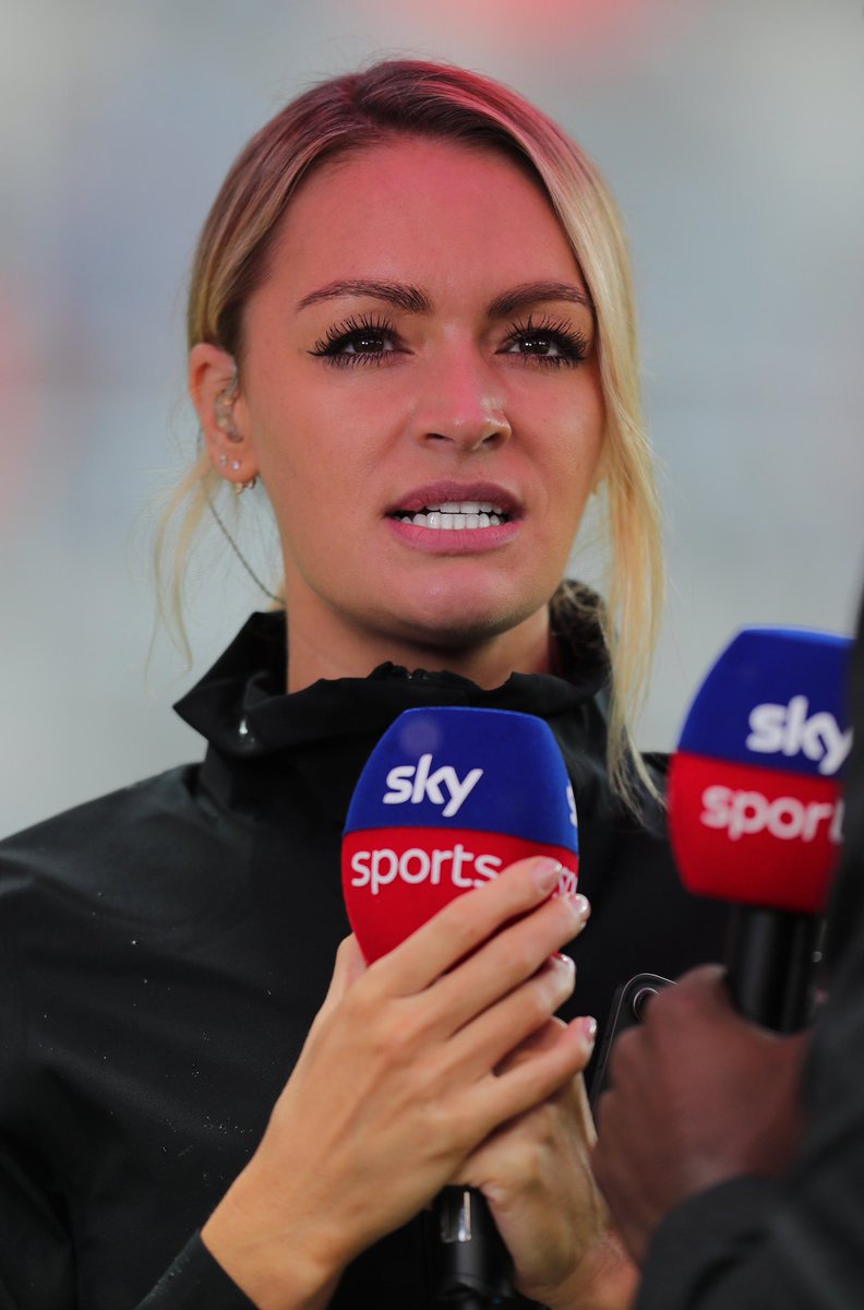 Caustic-remarks-of-Laura-Woods-went-viral-after-Arsenal---Spurs-match--49-65.jpg