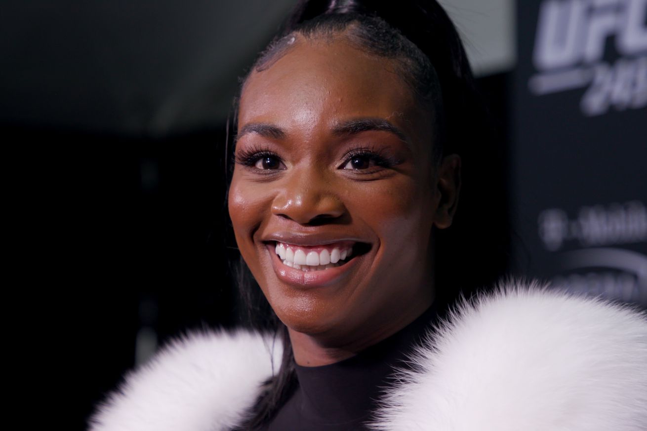 Claressa-Shields-hails-Canelo-Alvarez-after-his-undisputed-win-over-Gennady-Golovkin--66-61.jpg