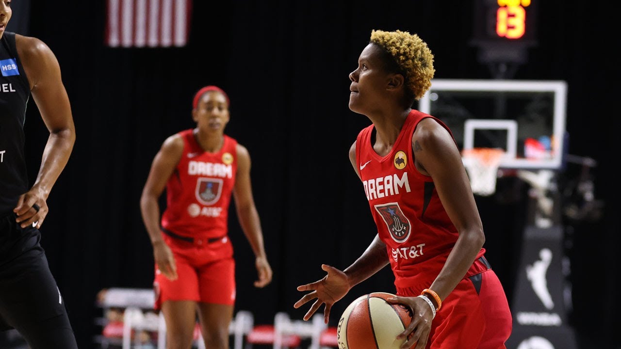 Courtney-Williams-is-coming-back-to-Connecticut-Sun--85-45.jpg