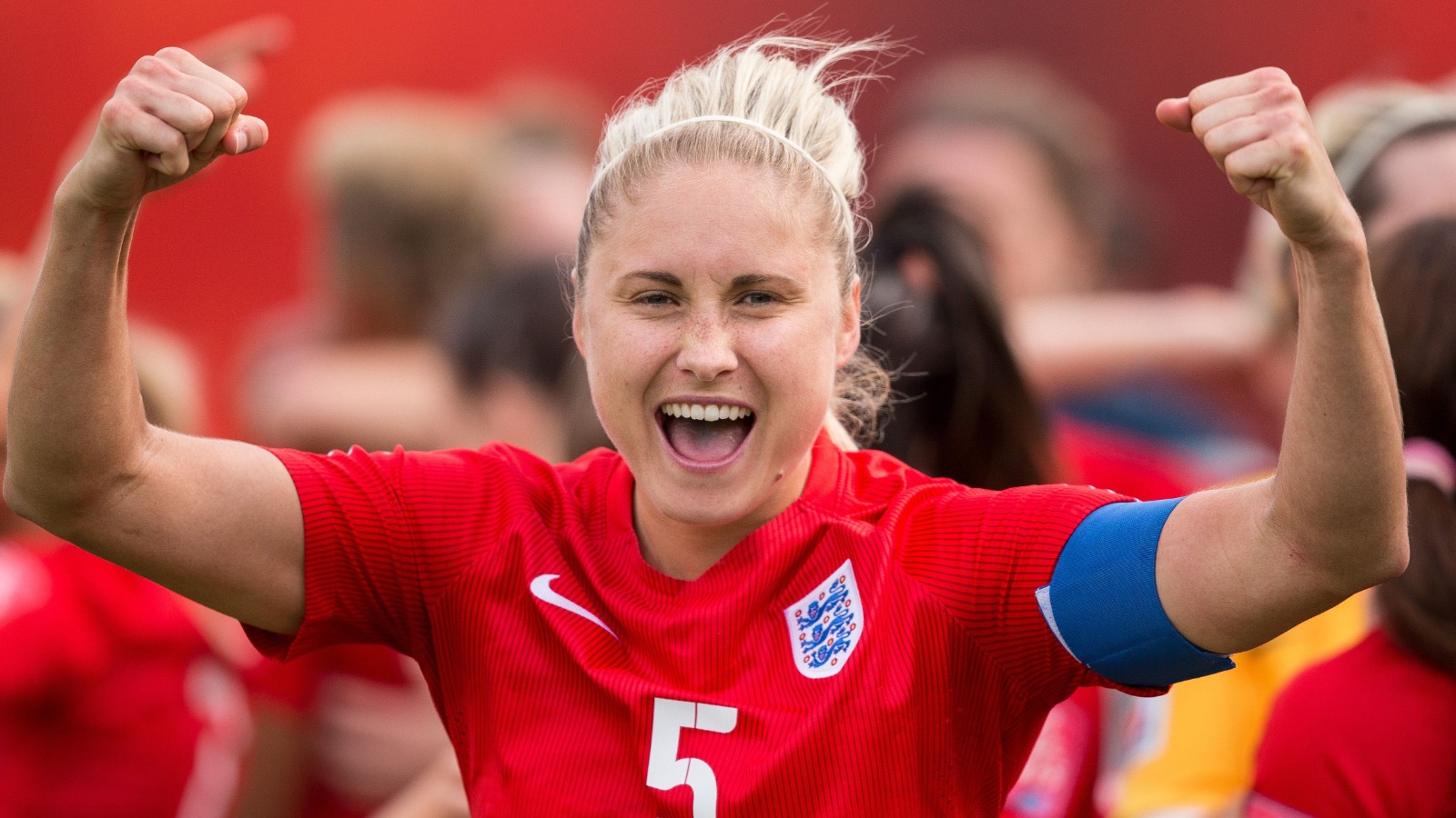 How-did-Euro-2022-change-Steph-Houghtons-potential-retirement-plan--99-94.jpg