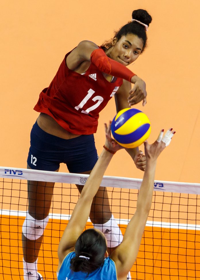 Jordan-Thompson-meets-Cincinatti-Volleyball-stars--44-59.jpg
