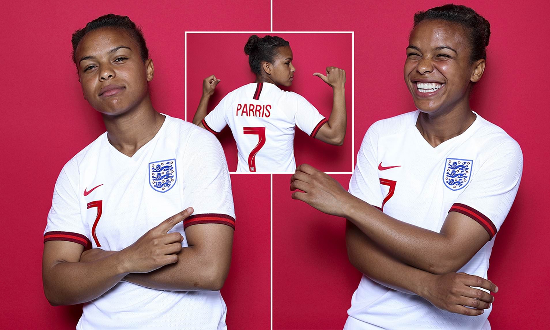 Manchester-Uniteds-Nikita-Parris-speaks-about-the-opportunity-of-playing-at-Anfield-29-81.jpg