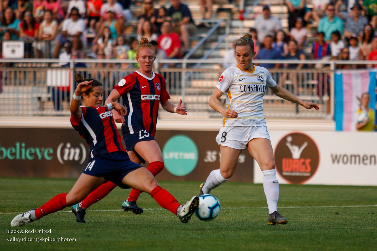 Something-went-wrong-in-the-Washington-Spirits-NWSL-championship--57-71.jpg