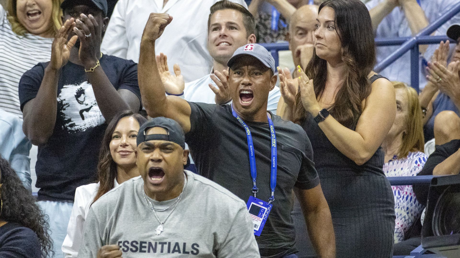 Tiger-Woods-proves-again-hes-the-biggest-fan-of-Serena-Williams--69-78.jpg