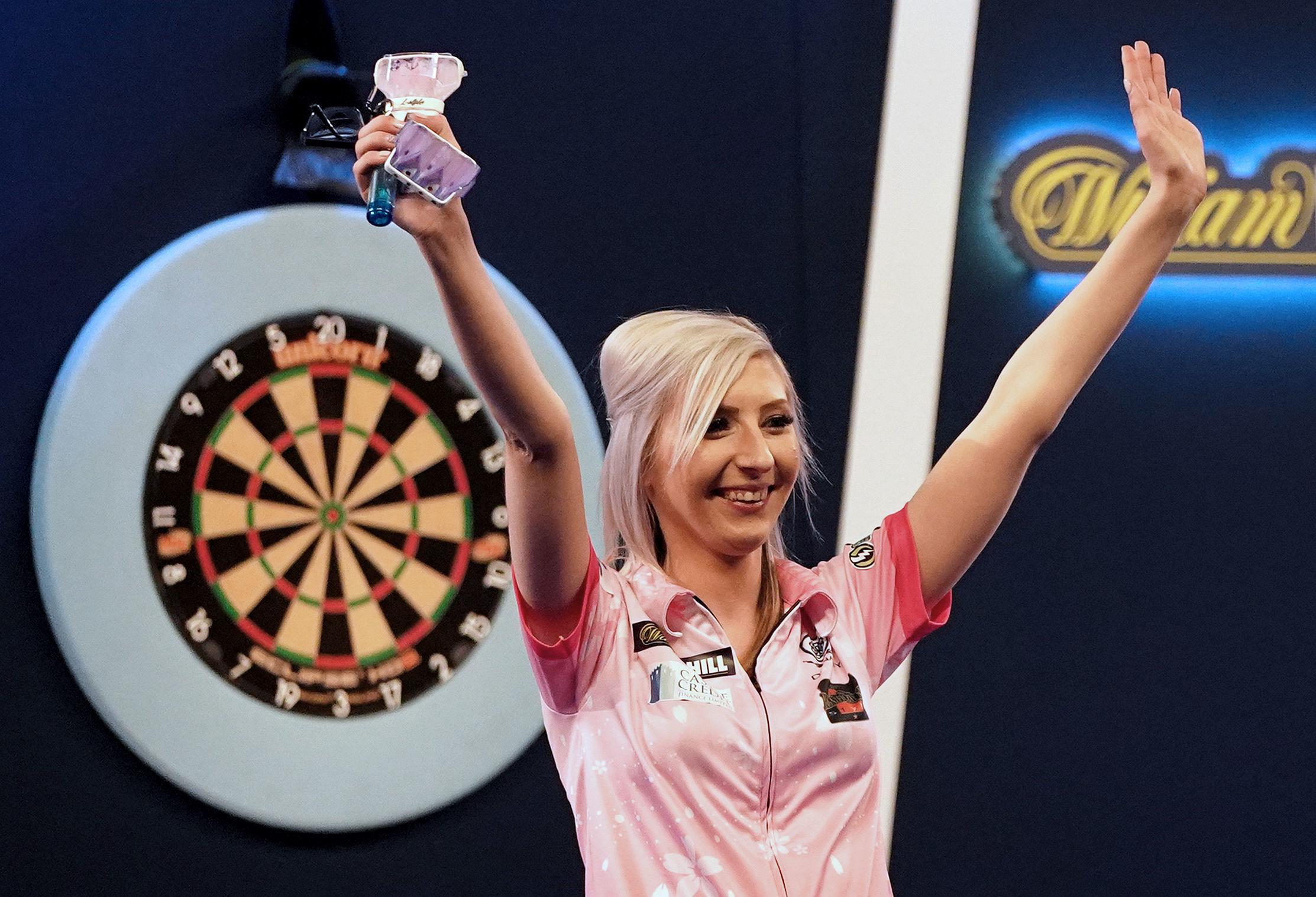 Who-are-the-World-Darts-Championships-female-stars-92-24.jpg